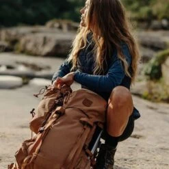 Fjallraven Kajka 35 S/M Khaki Dust -Mode Tassen image 1951