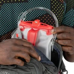 Osprey Syncro 12 Coal Grey 28 Osprey Syncro 12 Coal Grey -Mode Tassen image 2858