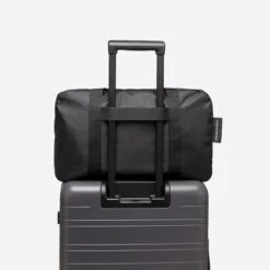 Horizn Studios Shibuya Weekender M All Black -Mode Tassen image 3