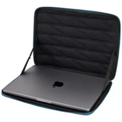 Thule Gauntlet Sleeve MacBook Pro 13'' - 14'' & MacBook Air Blue 11 Thule Gauntlet Sleeve MacBook Pro 13'' - 14'' & MacBook Air Blue -Mode Tassen image 8795